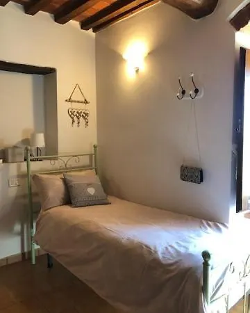 Apartment La E Bella Passignano sul Trasimeno