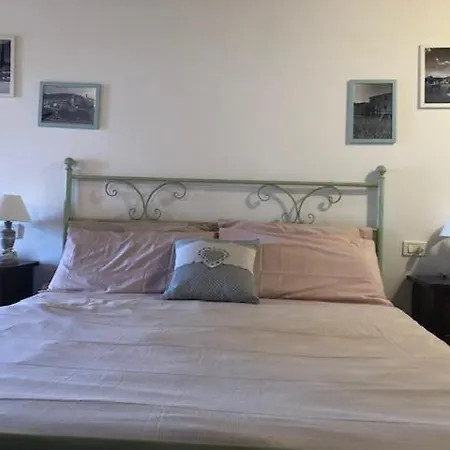 Apartment La E Bella